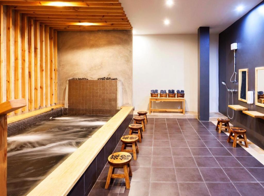 Haikin Ryokan Chiang Mai Eksteriør bilde